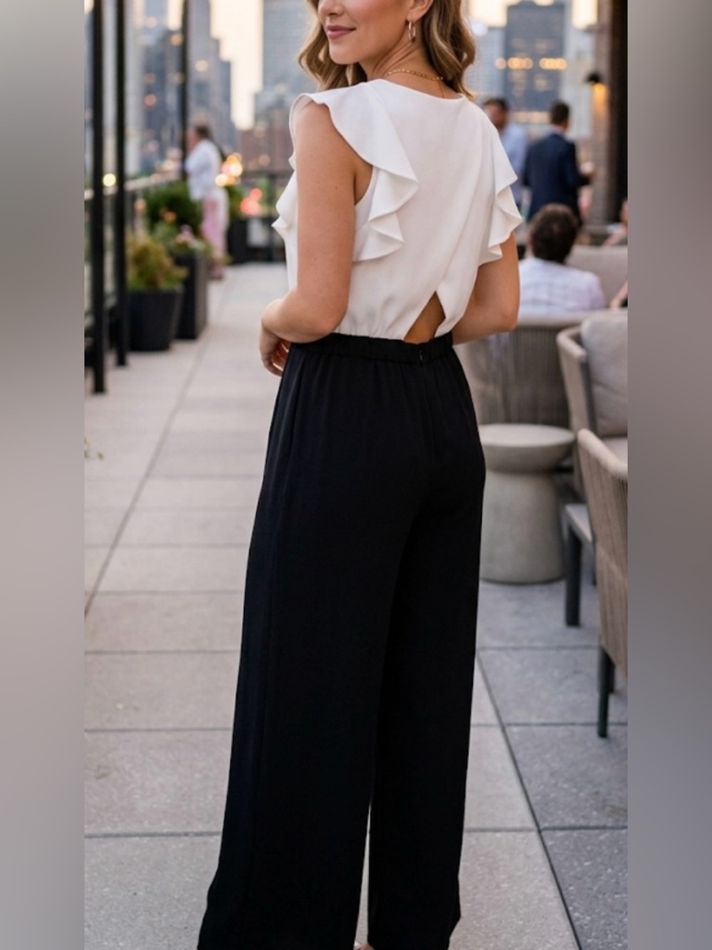J. Crew Colorblocked Ruffle Sleeve Jumpsuit in Ivory & Black Size 0 - Picture 8 of 17